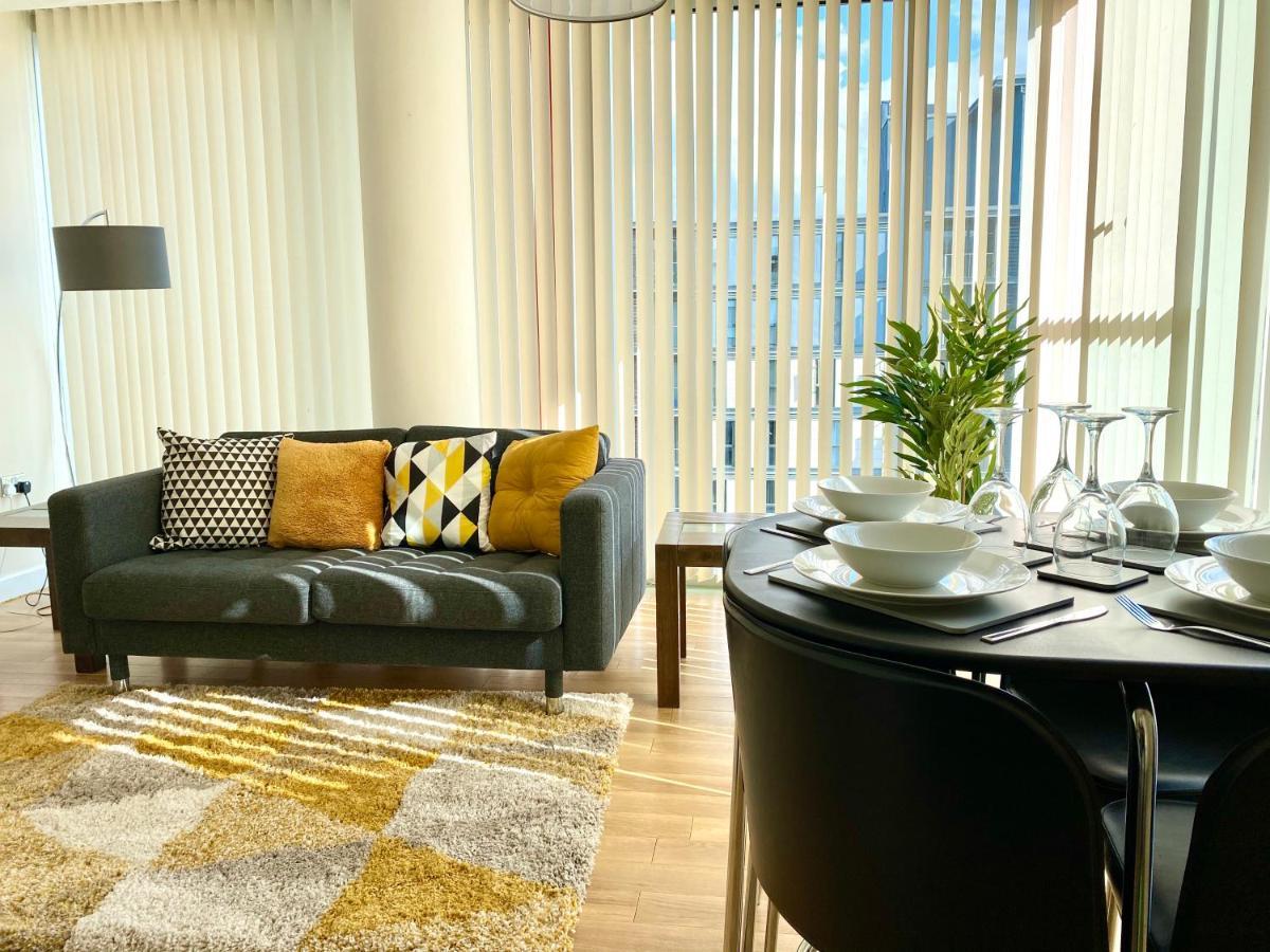 Smartrips Apartments - The Hub Milton Keynes Eksteriør billede