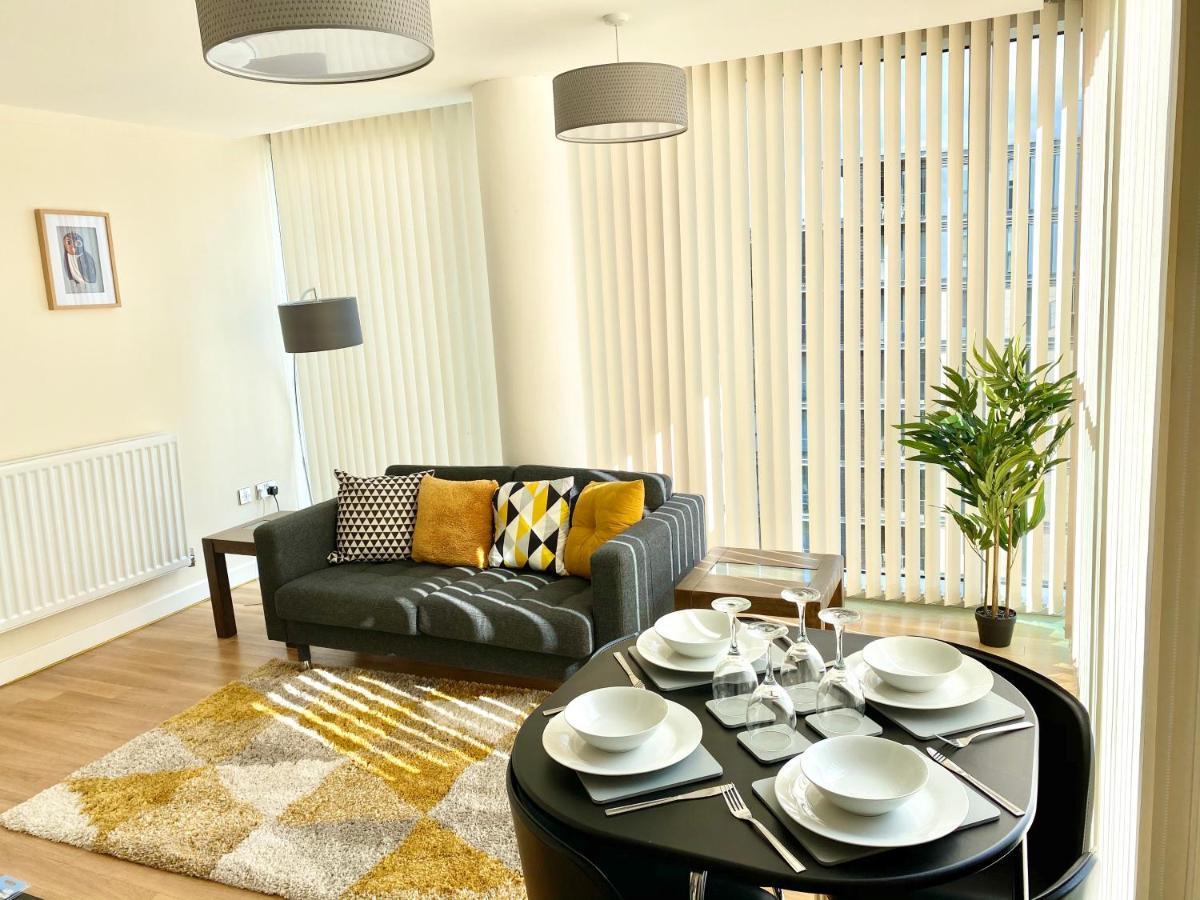 Smartrips Apartments - The Hub Milton Keynes Eksteriør billede