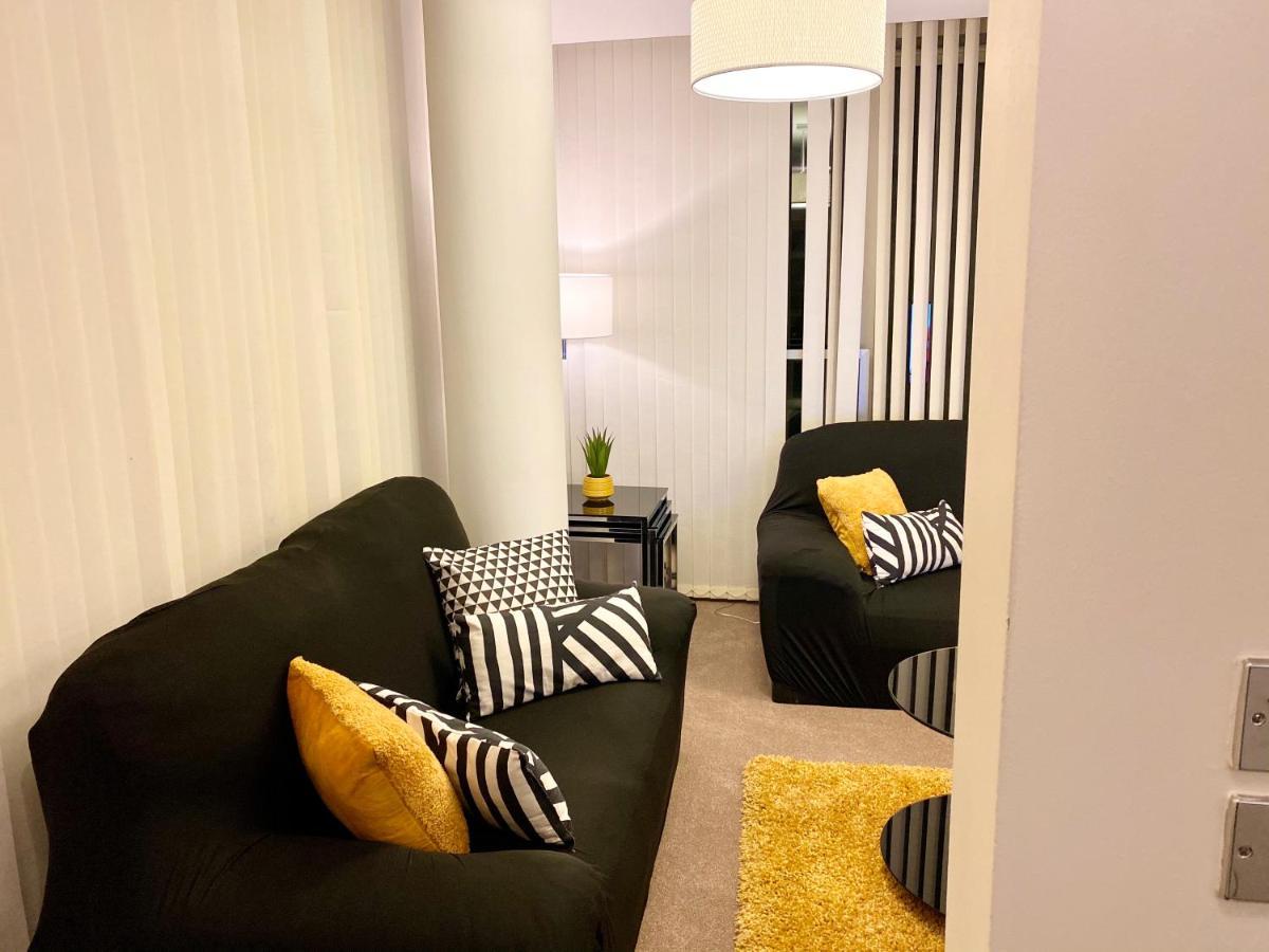 Smartrips Apartments - The Hub Milton Keynes Eksteriør billede