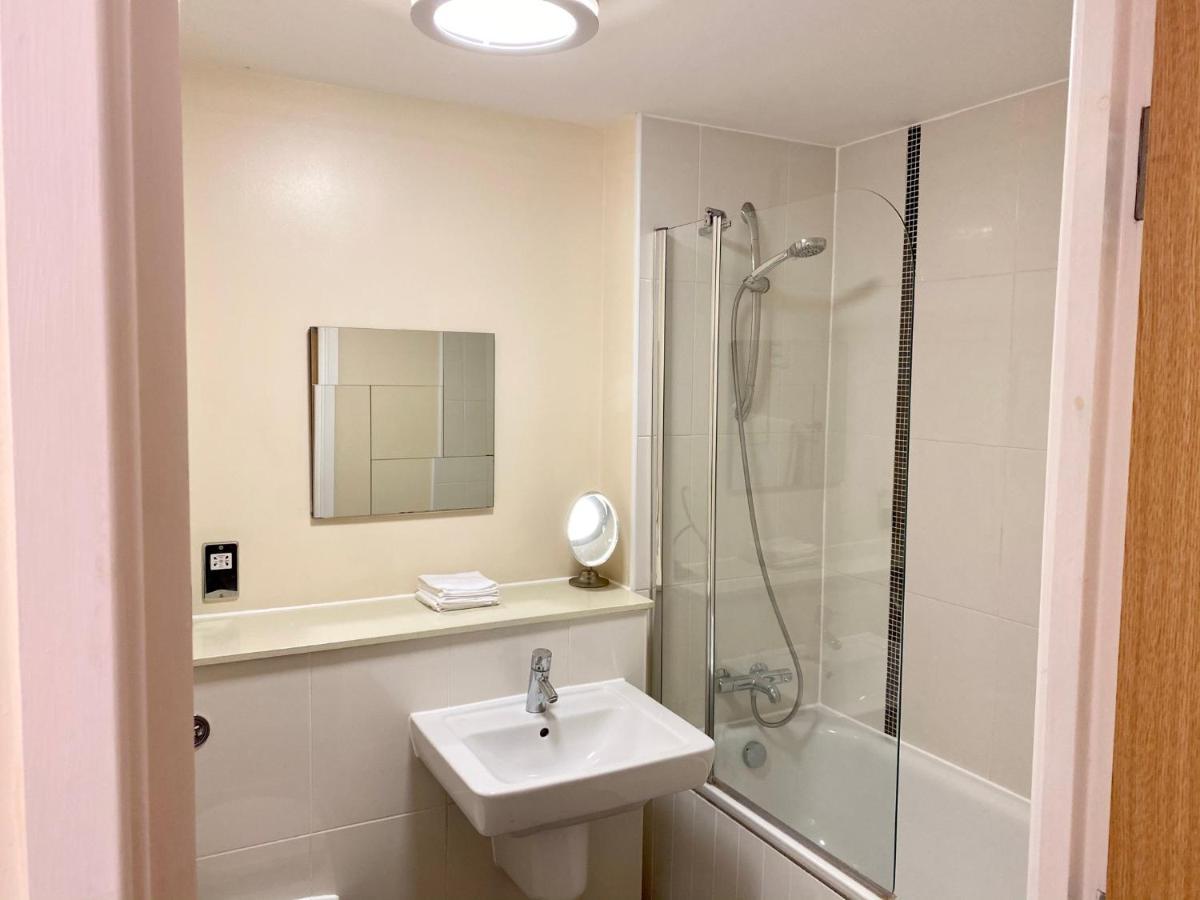 Smartrips Apartments - The Hub Milton Keynes Eksteriør billede